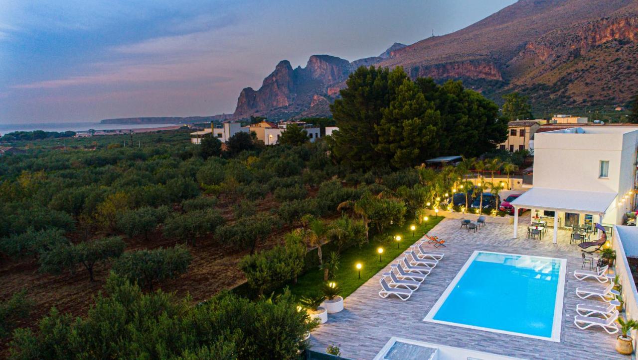 L' Arcobaleno B&B Кастеллуццо Екстер'єр фото